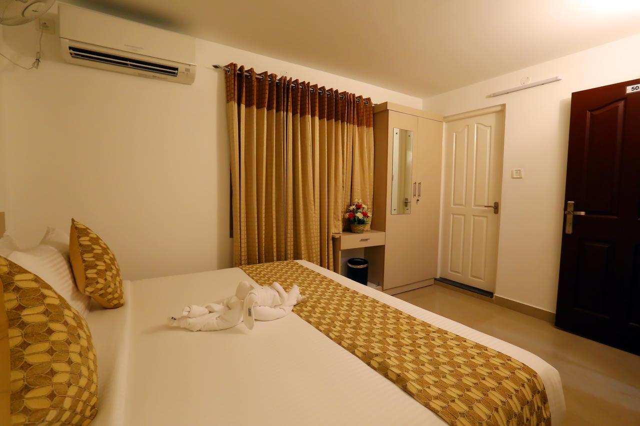 Hotel Swarna Residency Kochi 外观 照片